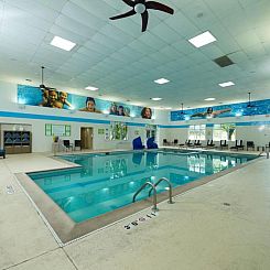Holiday Inn Hotel & Suites Chicago-Carol Stream/Wheaton, an 