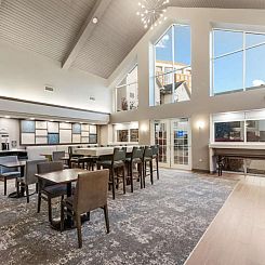Hampton Inn & Suites Chicago-Hoffman Estates