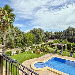 Vakantiehuis Gemütliches Ferienhaus mit Pool