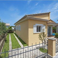 Vakantiehuis Villa "Estel" mit eigenem Schwimmbad