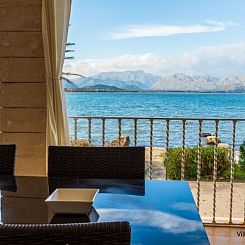 Appartement "Voramar Baix" mit Terrasse