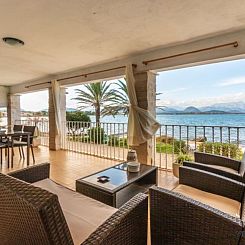 Appartement "Voramar Baix" mit Terrasse