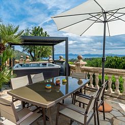 Vakantiehuis Villa 'Oscols d'Alt' mit eigenem Pool