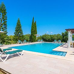 Vakantiehuis Schönes Landhaus mit Pool für 10 Personen in 