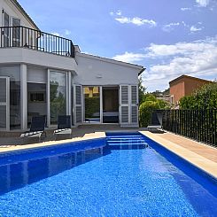 Vakantiehuis Villa "Calma" mit privatem Pool und Meerblick