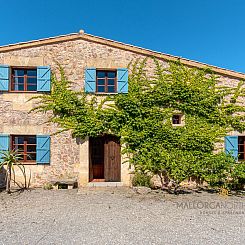 Vakantiehuis Cal Mercader Gran Villa con Piscina y Jardín