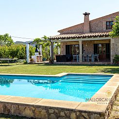 Vakantiehuis Cal Mercader Gran Villa con Piscina y Jardín