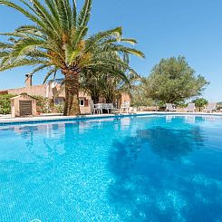 Vakantiehuis Idyllische Finca mit Garten und Pool