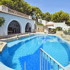Vakantiehuis Unglaubliche Villa mit Meerblick und Pool