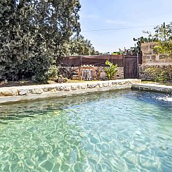 Vakantiehuis Luxuriöse Villa mit Pool und Klimaanlage für 