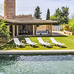 Vakantiehuis Luxuriöse Villa mit Pool und Klimaanlage für 