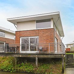 Vrijstaande woning in Anjum