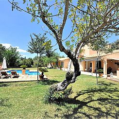 Vakantiehuis Villa con piscina y pista de tenis privada idea