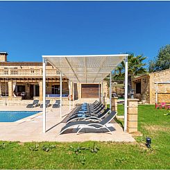 Vakantiehuis VILLA LORENZO MANACOR by PriorityVillas