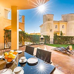 Vakantiehuis mit Dachterrasse und Meerblick