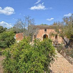 Vakantiehuis Landhaus mit Pool in der Nähe von Porto Cristo