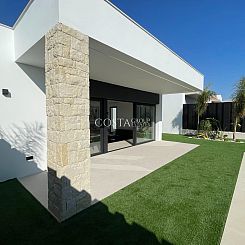 Vrijstaande woning in Molina De Segura