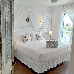 Bungalow Beach Resort