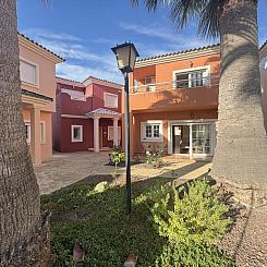 Vrijstaande woning in Banos y Mendigo