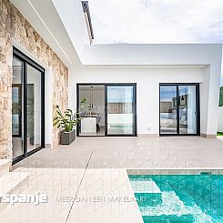 Vrijstaande woning in Roldán