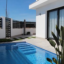 Vrijstaande woning in Roldán