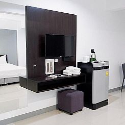 Izen Budget Hotel & Residence