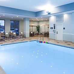 Hampton Inn & Suites Chicago North Shore