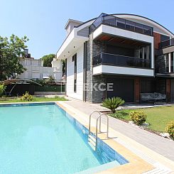 Geschakelde woning in Boğazkent