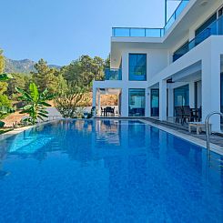 Vakantiehuis Villa mit unfassbarem Meerblick