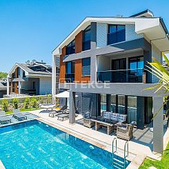 Geschakelde woning in Ölüdeniz
