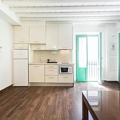 Laurel Suites Apartments