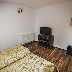 Casa Cu Nuc