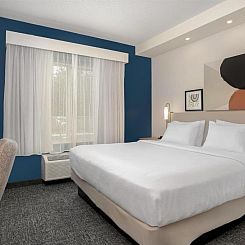 Fairfield Inn & Suites Lancaster