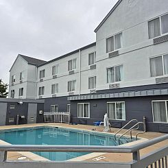 Fairfield Inn & Suites Lancaster