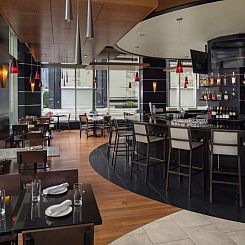 DoubleTree Suites by Hilton Detroit Downtown - Fort Shelby