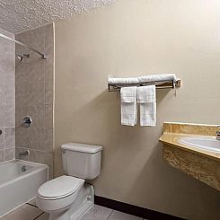 Super 8 by Wyndham Columbus