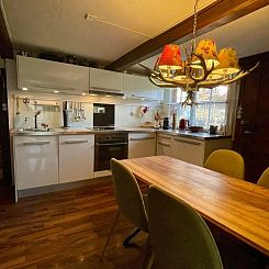 Vakantiehuis Chalet-Hausteil mit Garten im Dorfkern