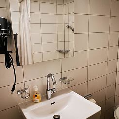 Appartement B&B am Berntor Doppelzimmer, Dusche und Bad, WC 