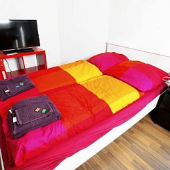 Appartement ZH Cranberry lV - Oerlikon HITrental Apartment