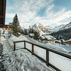 Appartement 6-Zimmer Liebhaber Chalet, 150m2 mit Terrasse