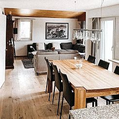 Vakantiehuis Haus Tschuetta - zentrale Lage in Valbella