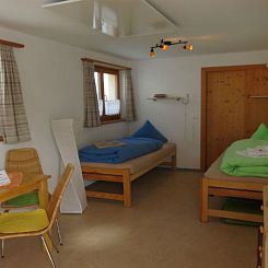 Appartement BioHof Casutt, Tenna, (Tenna).