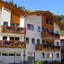 Appartement Haus Gentiana, (Samnaun-Laret).