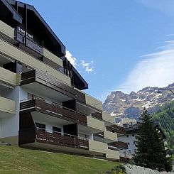 Appartement Appartement mit Bergblick und Dorf