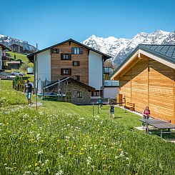 Appartement Lunic, AZapartments.ch, B&B, (Grächen), 1057