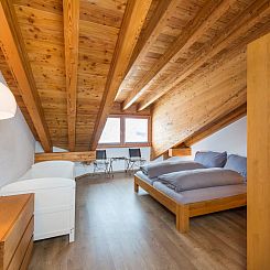 Appartement AsterB, (Grächen),