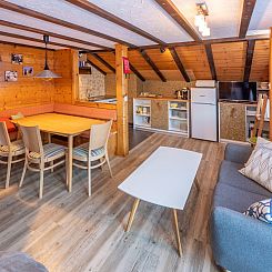 Appartement apartment EFEU "mit stil & tradition", (Grächen