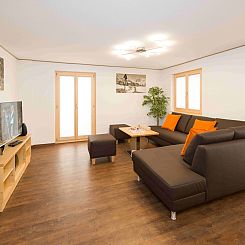 Appartement Lunic, AZapartments.ch, B&B, (Grächen), 1057