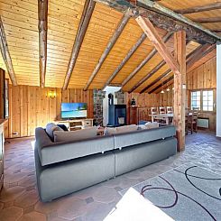 Vakantiehuis Chalet Le Basset - Family Chalet in the Swiss A