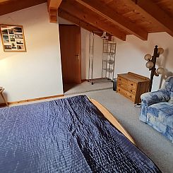 Appartement Chalet Haus (bei Einfahrt grosser Nussbaum )